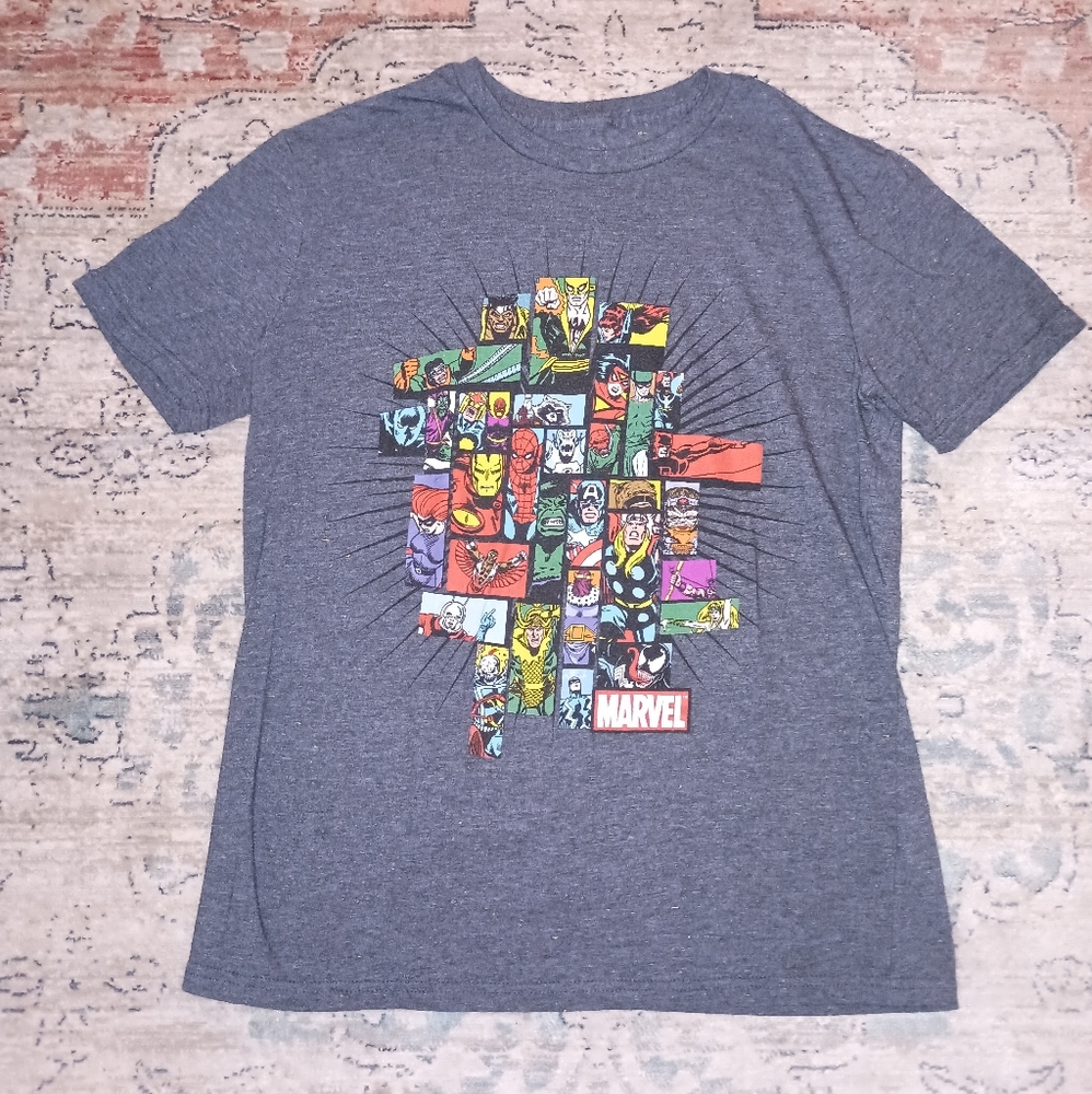 Disney Marvel Multiple Characters Multiple Color  men's Shirt Small